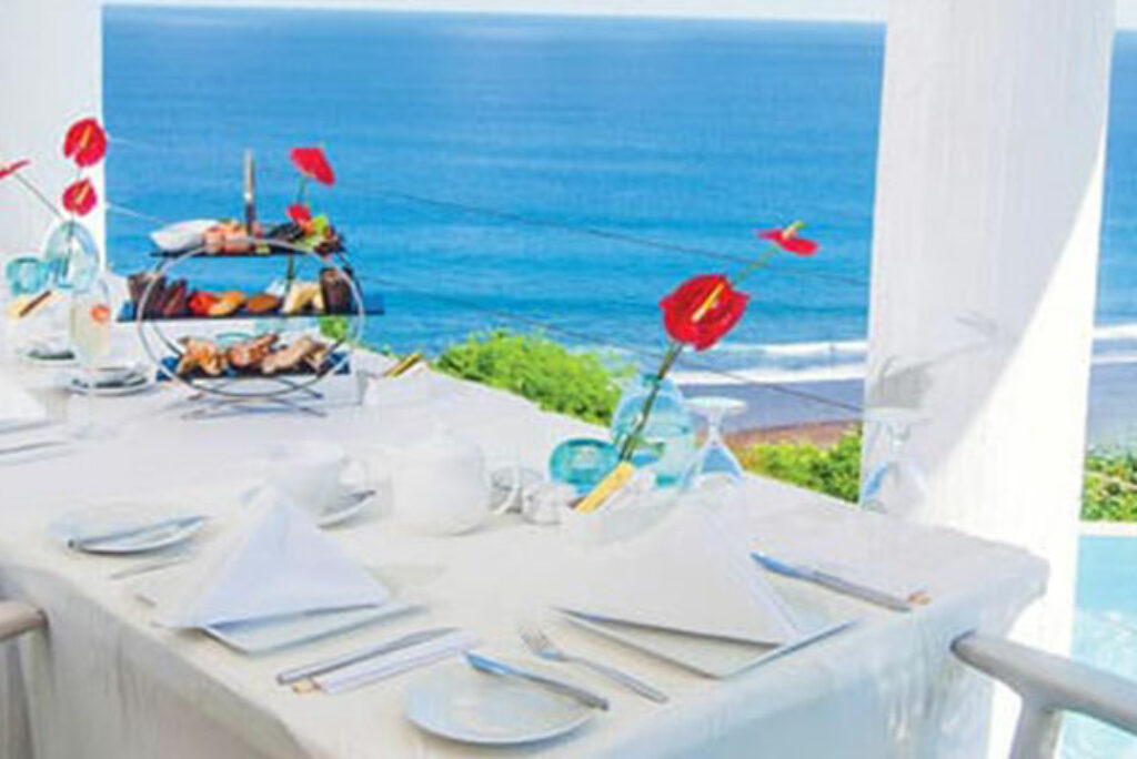 Take your eyes off the view and indulge in great food at Di Mare