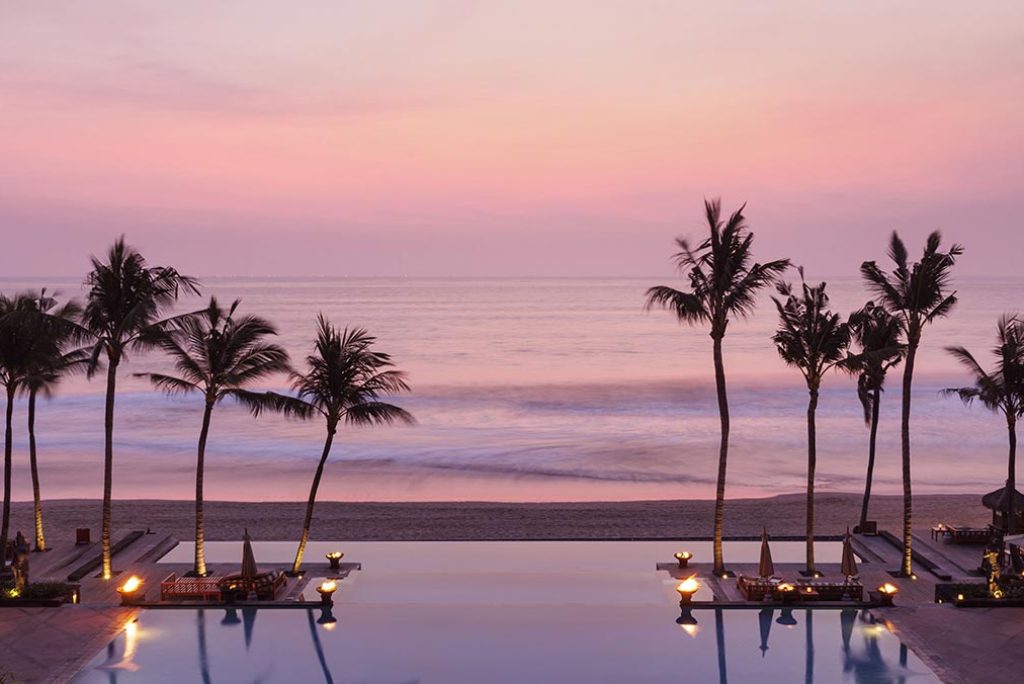 The Legian Seminyak: A Timeless Luxury Beachfront Hotel in Bali 2025